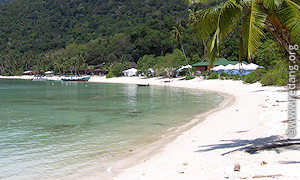 teluk kalong beach