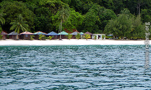 teluk kalong beach